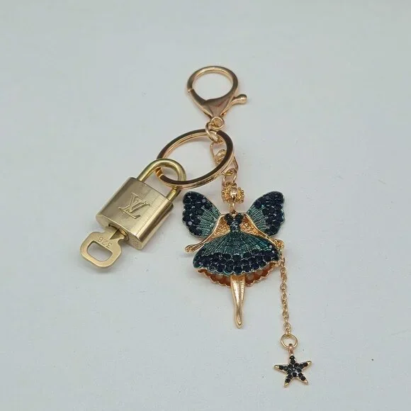 100% Auth Louis Vuitton Lock & Key with unbranded Bagcharm, Keycharm, Keychain - Picture 1 of 8
